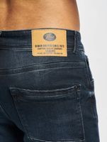 Jean slim jogger Petrol Industries avec coupe délavée Jean slim jogger Petrol Industries avec coupe délavée