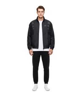 Veste de mi-saison Umbro X Sucuk Zenomorph pour homme : Performance innovante, coupe moderne et design polyvalent, Noir