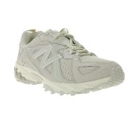 New Balance 610 Men's Sneakers with a Breathable Upper, Low-Top Shoes with Soft Padding on the Tongue and Heel, Beige