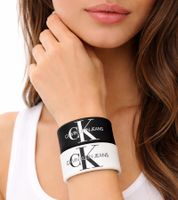 2er Pack Calvin Klein Slap-Armbänder mit "Calvin Klein Jeans"-Logo Arm-Schmuck 20,5 cm KJJLBB850200 Schwarz/Weiß