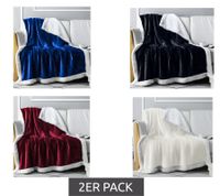 Confezione da 2 coperte reversibili in pile Sherpa Everlasting Comfort Plush, 127 x 165 cm, blu, nero, bordeaux e bianco neve