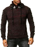 Pull homme en grosse maille, col montant et fermeture au col. Maille texturée à effet froncé. 13320 Rouge