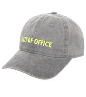 Gorra de béisbol clásica ZWILLINGSHERZ con la inscripción "OUT OF OFFICE", de algodón, visera ajustable, 4603M K5404-2 Gris