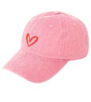 Adorable gorra de béisbol clásica ZWILLINGSHERZ con bordado de corazón, de algodón, con visera ajustable (modelo 4603M K258208) en rosa, caqui, negro y beige.