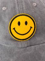 Cheeky ZWILLINGSHERZ Smiley Classic Baseball Cap with Smiley Patch, Cotton Cap, Adjustable Brim Cap 4603M K258209 in Khaki, Navy Blue, Gray, Blue, White, or Pink