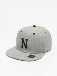 Gorra unisex moderna MSTRDS de algodón, color gris.