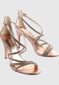 Zapatos de tacón casuales para mujer de la marca Buffalo, color rosa.