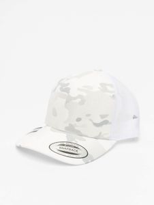 sporty Flexfit unisex cap stretch mesh with cotton white/camouflage