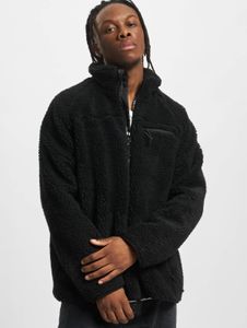 Chaqueta funcional Brandit para hombre con cordón ajustable y bolsillos, color negro.