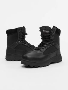 Robust Brandit men's boots, black