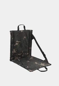Sujetador unisex cómodo de la marca Brandit con cierre de velcro, bolsillos y estampado de camuflaje.