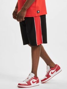 Ecko Unltd. lightweight men's shorts with drawstring and pockets, 360 g/m² cotton, black