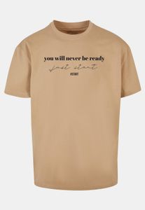 Cómoda camiseta oversize para hombre de la marca POD, 240 g/m², algodón, color beige.
