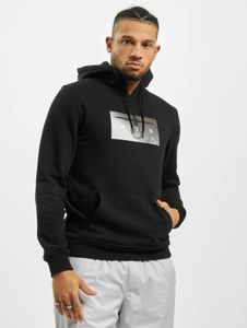 Sudadera cómoda con capucha para hombre de la marca Mister Tee, 300 g/m², de algodón, color negro.