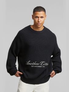 Cómoda sudadera para hombre de Cotton Lab, color negro.
