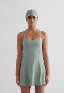 Vestido elástico ligero para mujer de aim'n, color azul.