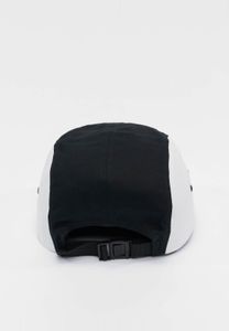 Gorra unisex moderna de algodón, color negro/blanco.