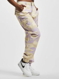 Comodi jeans da donna Urban Classics con tasche elasticizzate, 310 g/m² di cotone, fantasia mimetica