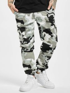 Jeans elasticizzati da uomo Modern Urban Classics con tasche con cerniera, in cotone mimetico