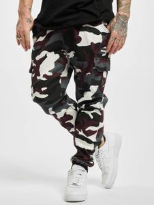 Pantalones vaqueros elásticos para hombre de la marca Modern URBAN CLASSICS, con bolsillos con cremallera, de algodón y estampado de camuflaje.