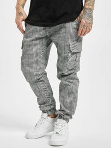 Comfortable URBAN CLASSICS men's stretch jeans with zip pockets, cotton, white/black