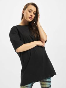 Comfortable Urban Classics women's oversized T-shirt, 220 g/m², made of cotton, black