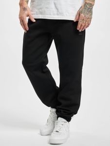 Pantalones vaqueros Urban Classics cómodos para hombre con bolsillos elásticos, 340 g/m², color negro.