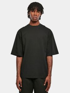 Comfortable Urban Classics men's oversized T-shirt, 240 g/m², made of cotton, black
