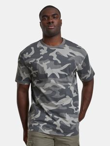 Comfortable Urban Classics men's oversized T-shirt, 240 g/m², cotton, camouflage