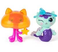 2-teiliges GABBY`S DOLLHOUSE Spielzeug-Set MerCat und Kitty Jellyfish Figuren mit Accessoires Pink/Türkis/Bunt