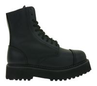 Timeless unisex Brandit Phantom genuine leather boots with a distinctive platform sole; military-style ranger boots/lace-up boots. Second-choice item – minor cosmetic imperfections. Color: Black (9072-2).