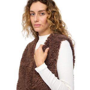 25331504-chestnut-03-clipped-rev-1.jpeg 25331504-chestnut-03-clipped-rev-1.jpeg