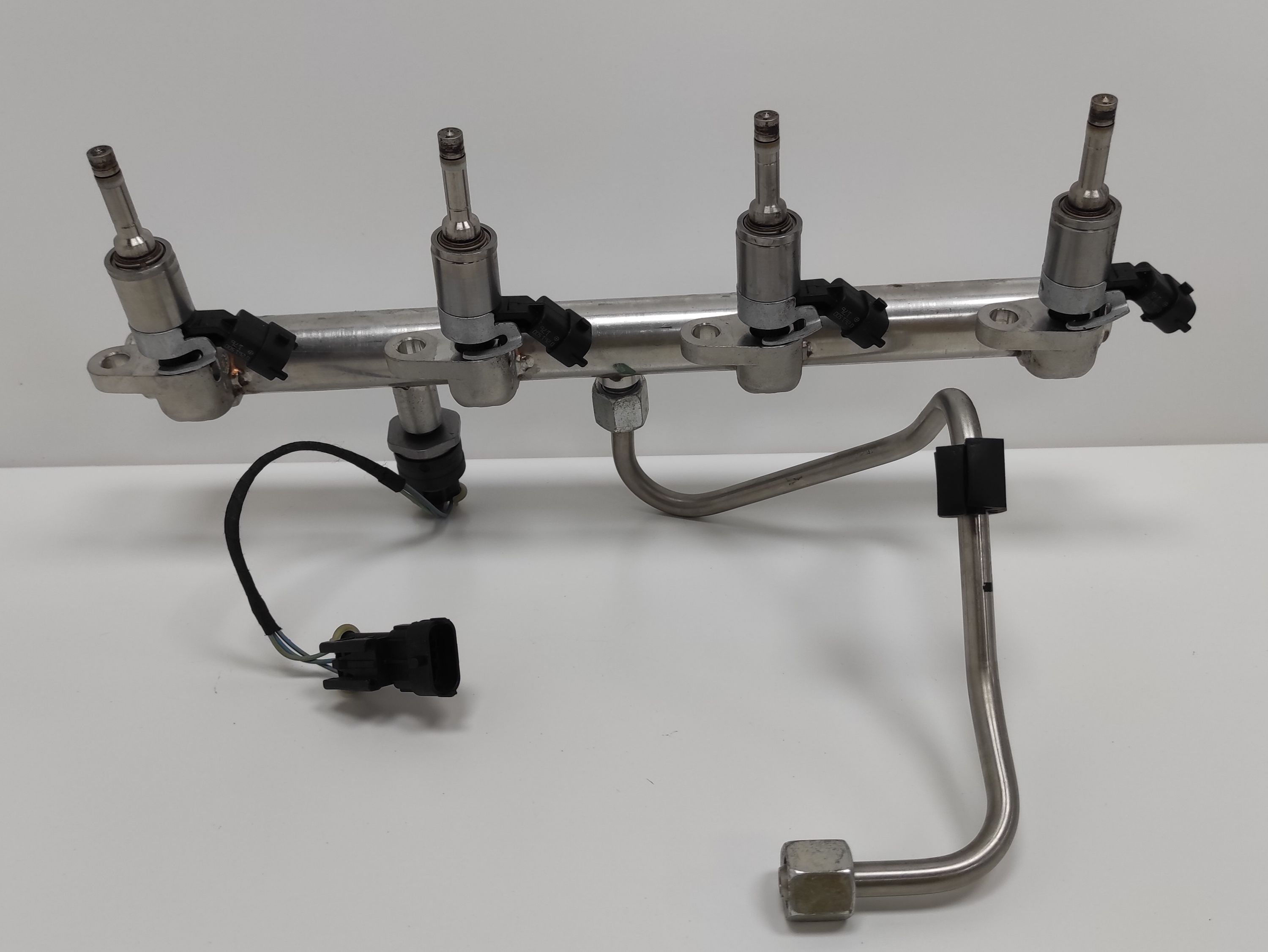 Ferrari California T Einspritzleiste Einspritzdüse Einspritzventil  