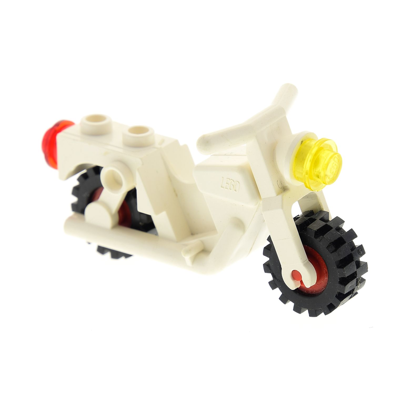 1 X Lego Brick Cream White Motorcycle Old With Red Wheels Complete