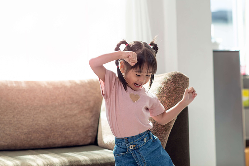  Dancing girl in the living room 