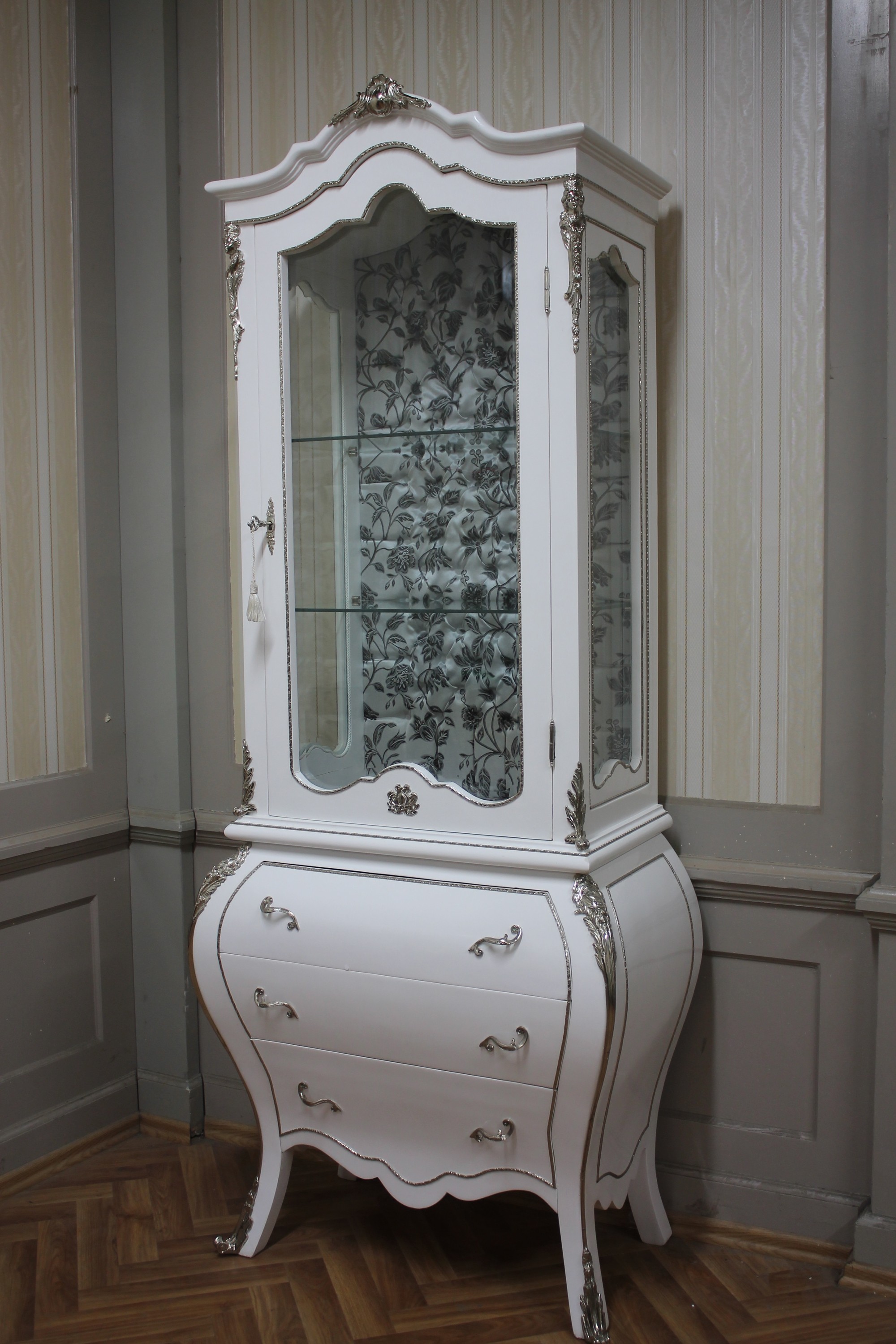 Baroque Vitrina Glass Cabinet Shiny White Brass Silver Fabric