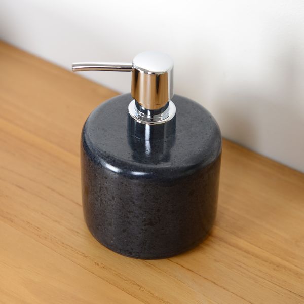 wohnfreuden Terrazzo Seifenspender schwarz
