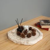 Marmor Tablett creme 30 cm mit Naturkante