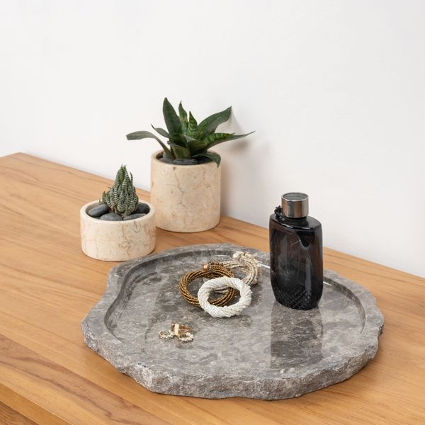 Marmor Tablett grau 30 cm mit Naturkante