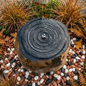 Flussstein Gartenbrunnen Kapi mit Spirale 60 cm wohnfreuden