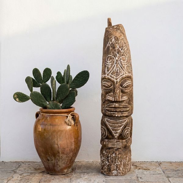 Skulptur Hudo aus Suarholz  wohnfreuden