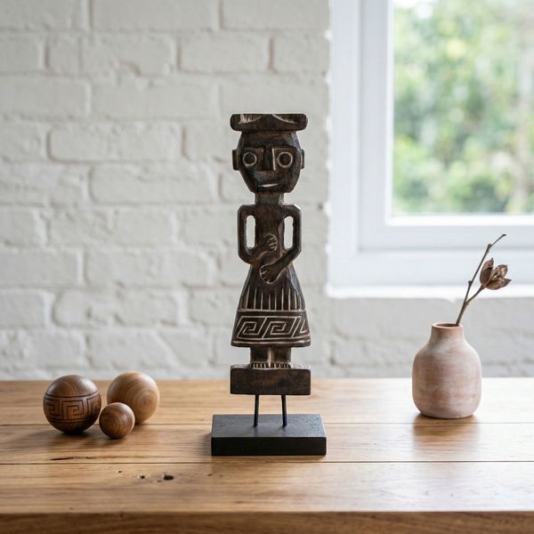 Skulptur Zoya aus Suarholz wohnfreuden