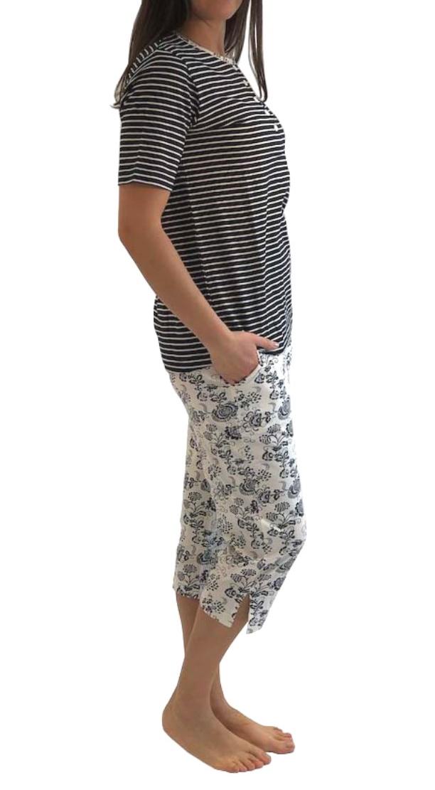Normann Damen Capri-Pyjama kurzarm, Oberteil gestreift, Capri-Hose mit Blümchenmuster 191 204 90 881