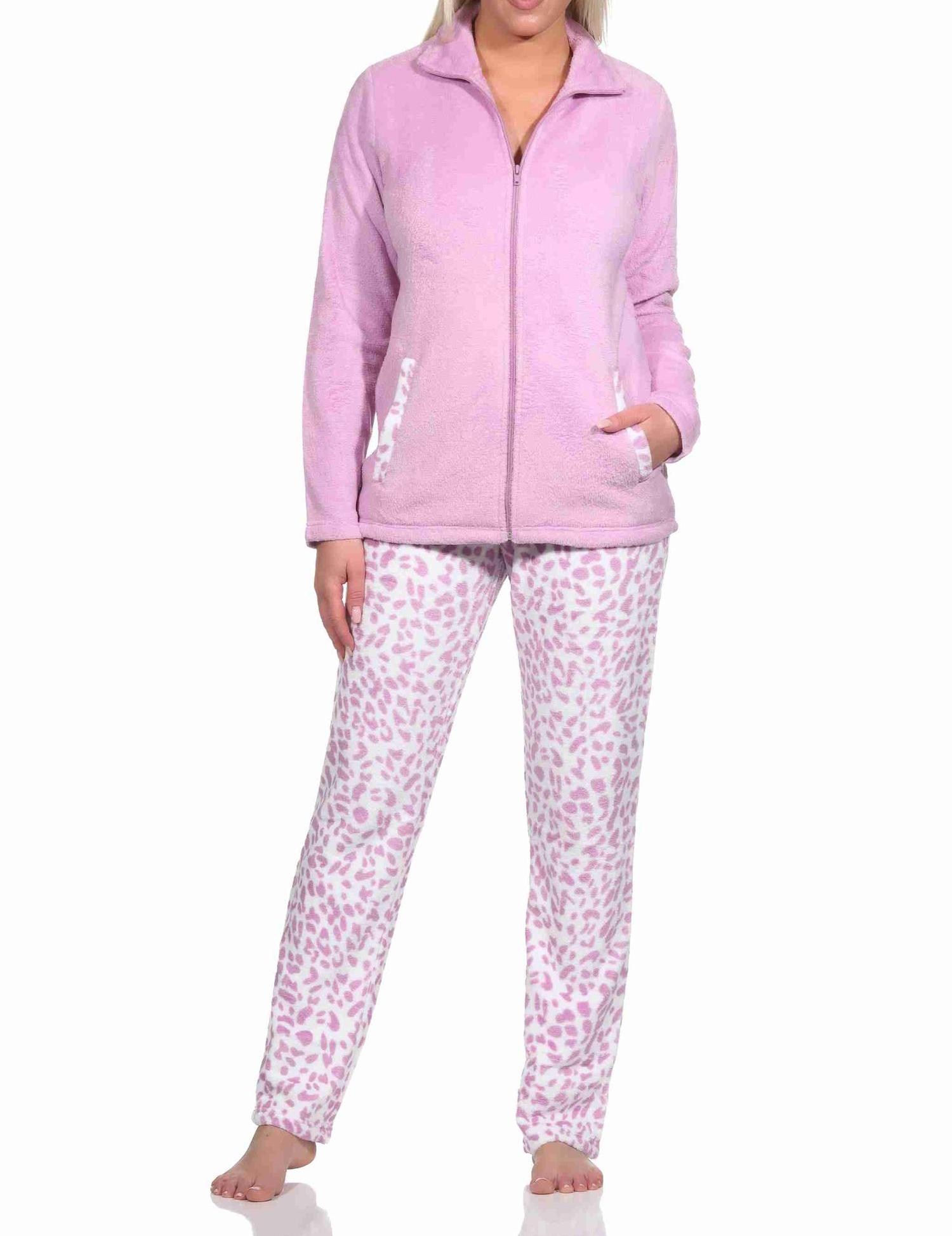 Damen Hausanzug Homewear aus Coralfleece im Animal Look Damen Hausanzug Homewear aus Coralfleece im Animal Look