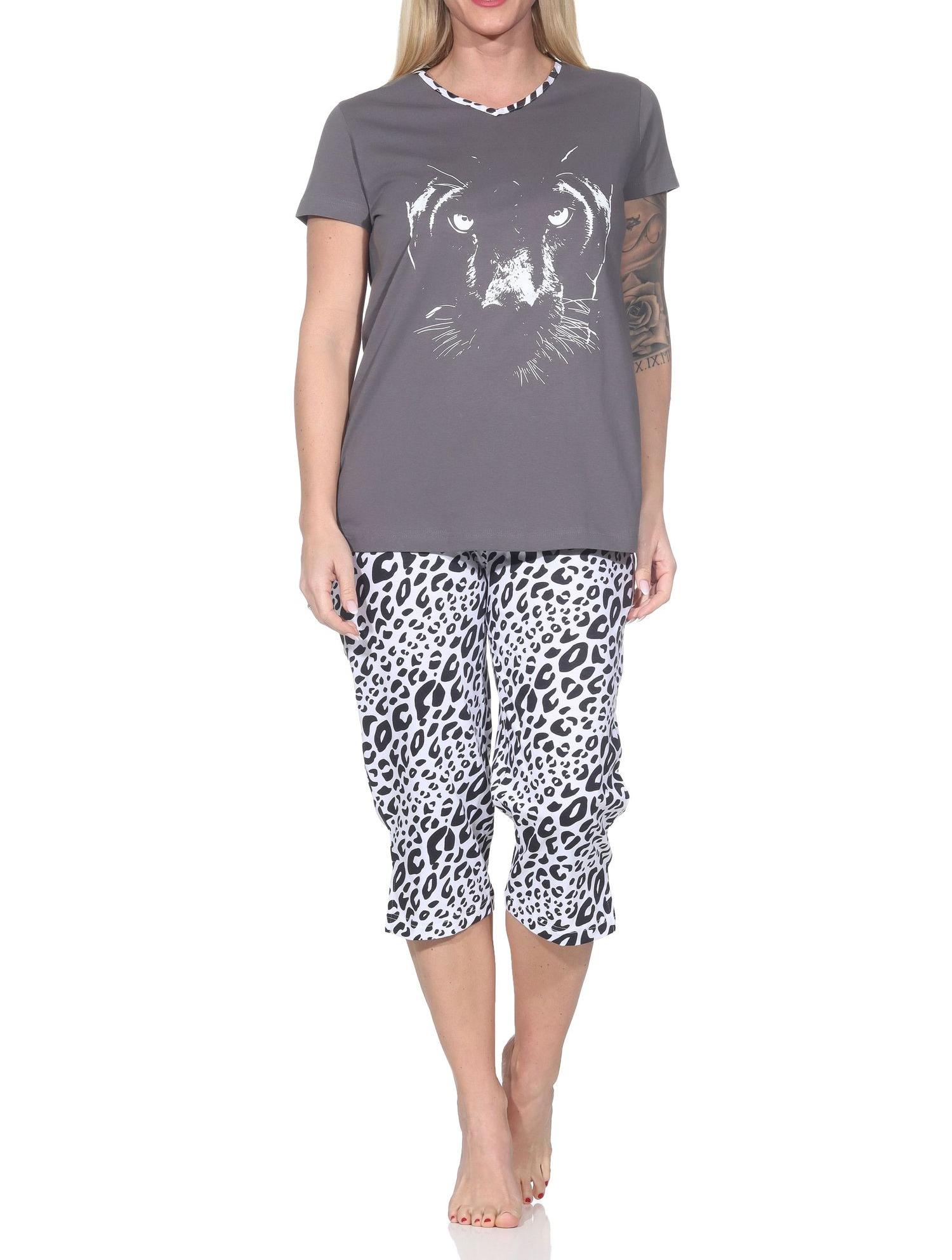 Normann Damen Capri Schlafanzug kurzarm Pyjama mit Animal Print Motiv – auch in Übergröße