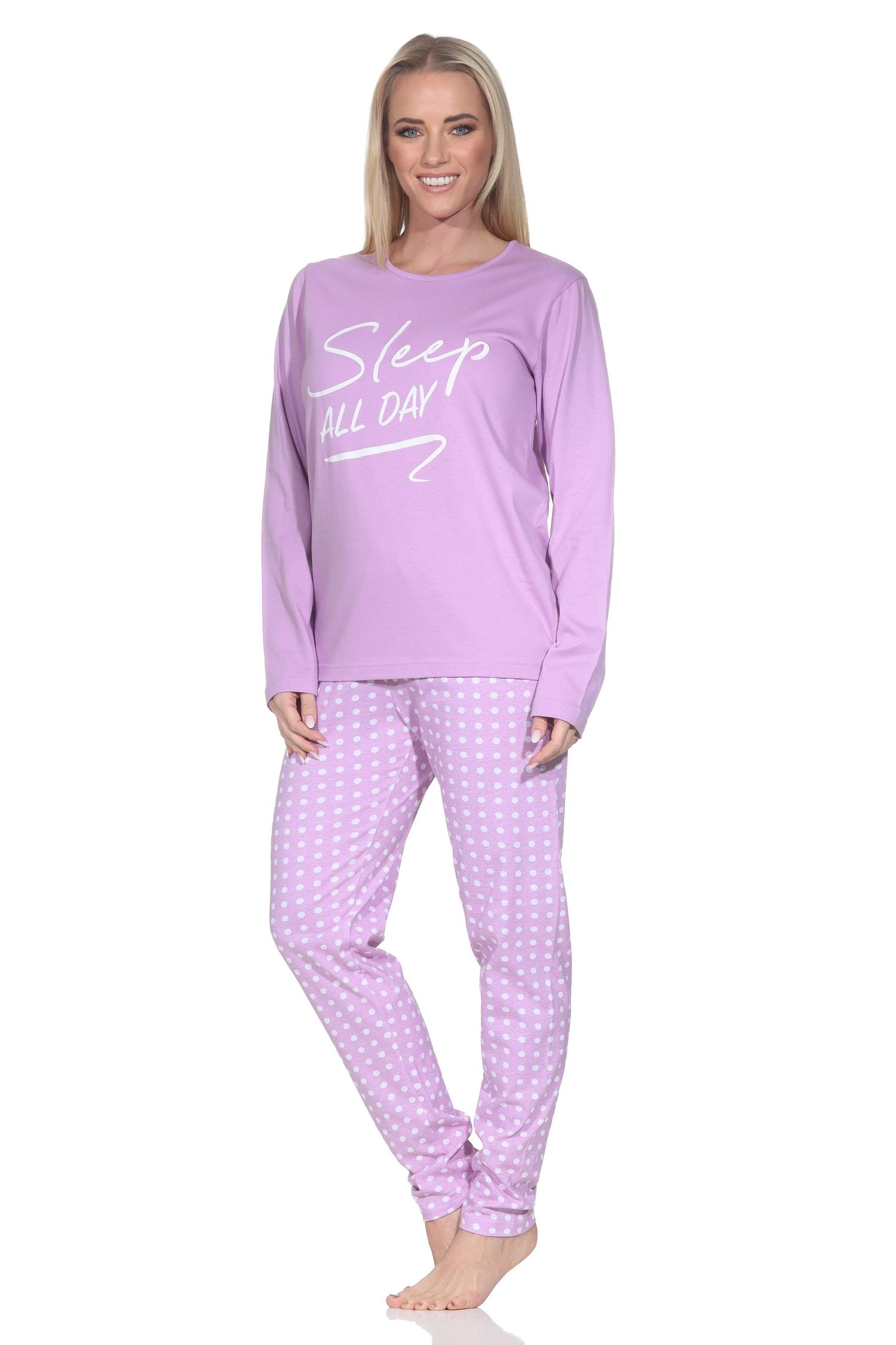 Normann Damen Schlafanzug langarm Pyjama mit karierter Pyjamahose und mit Frontprint Normann Damen Schlafanzug langarm Pyjama mit gepunkteter Pyjamahose und mit Frontprint