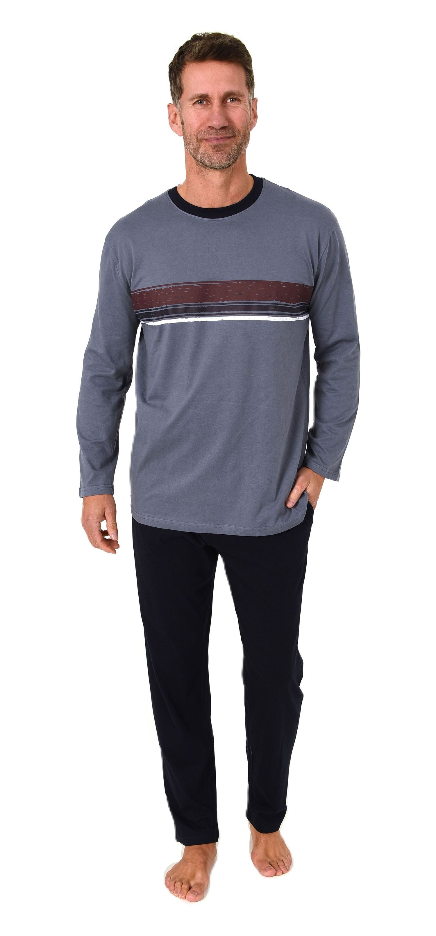 Normann Herren Schlafanzug langarm Pyjama mit sportiven Frontprint - auch in Übergrössen Normann Herren Schlafanzug langarm Pyjama mit sportiven Frontprint - auch in Übergrössen