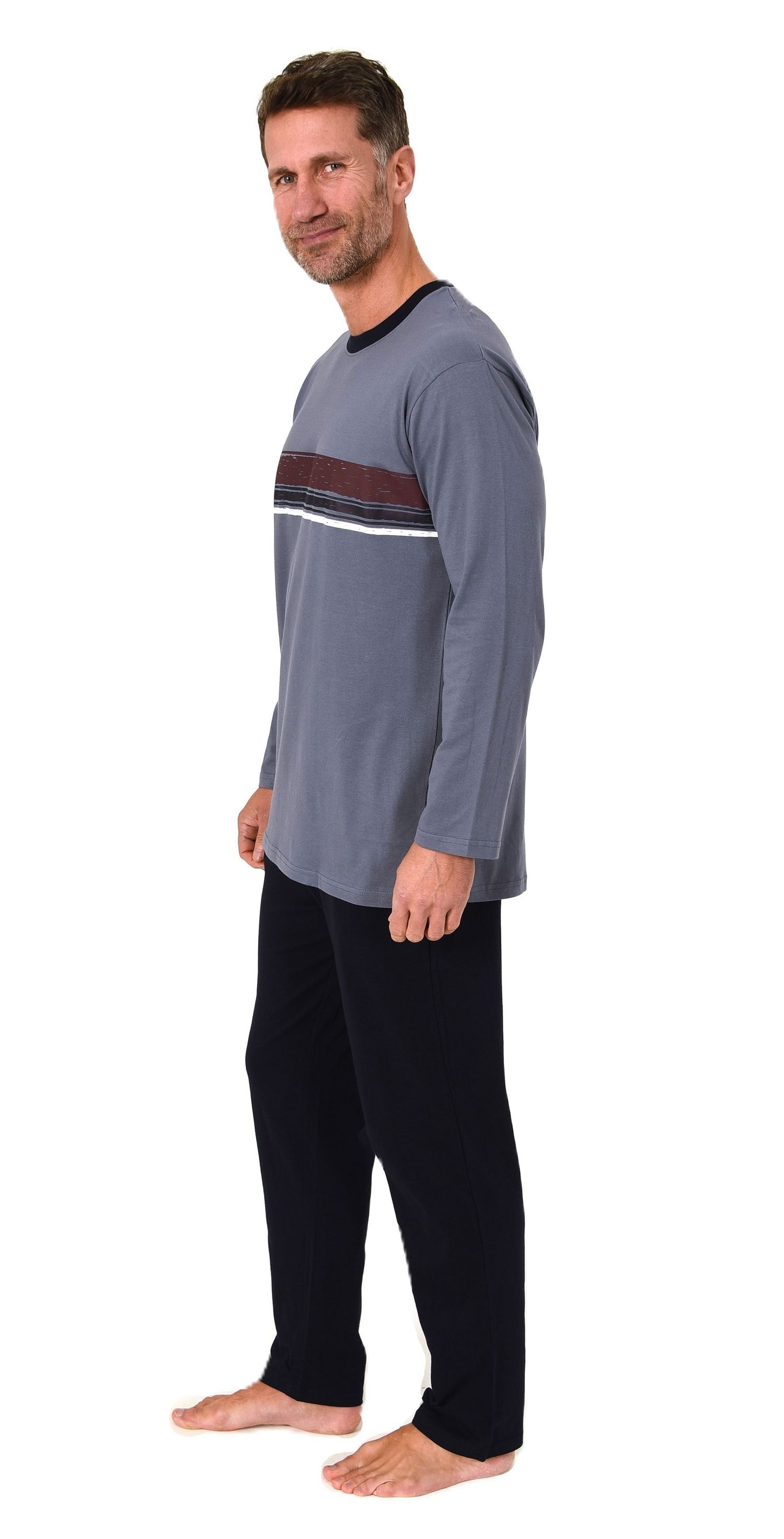 Normann Herren Schlafanzug langarm Pyjama mit sportiven Frontprint - auch in Übergrössen Normann Herren Schlafanzug langarm Pyjama mit sportiven Frontprint - auch in Übergrössen