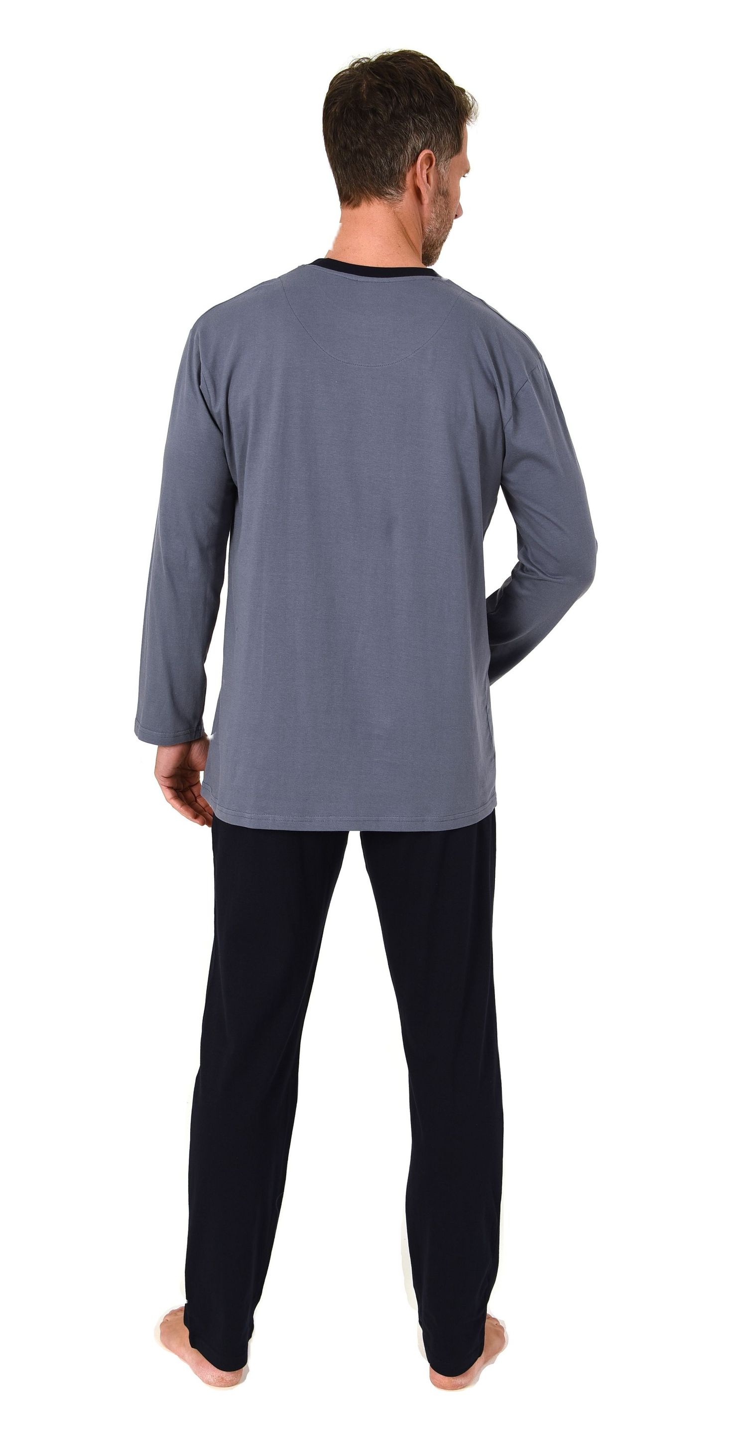 Normann Herren Schlafanzug langarm Pyjama mit sportiven Frontprint - auch in Übergrössen Normann Herren Schlafanzug langarm Pyjama mit sportiven Frontprint - auch in Übergrössen