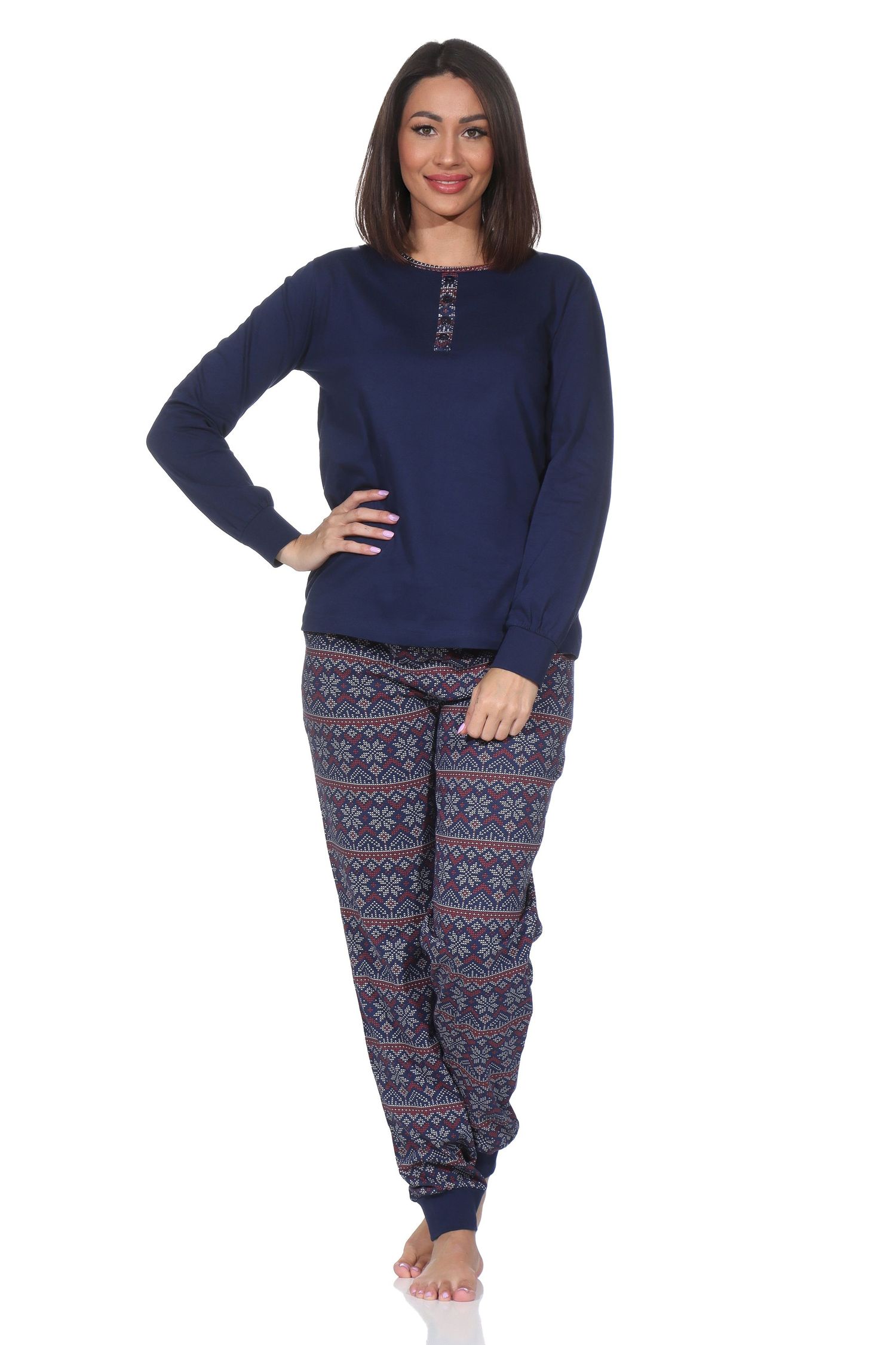 Normann Damen langarm Schlafanzug mit Bündchen im Ethnolook – Pyjama auch in Übergrößen Normann Damen langarm Schlafanzug mit Bündchen im Ethnolook – Pyjama auch in Übergrößen